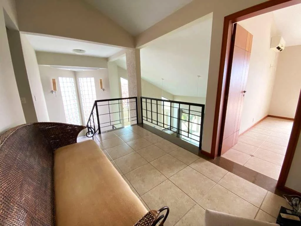 Casa residencial con 4 dormitorios y 5 baños — photo 25