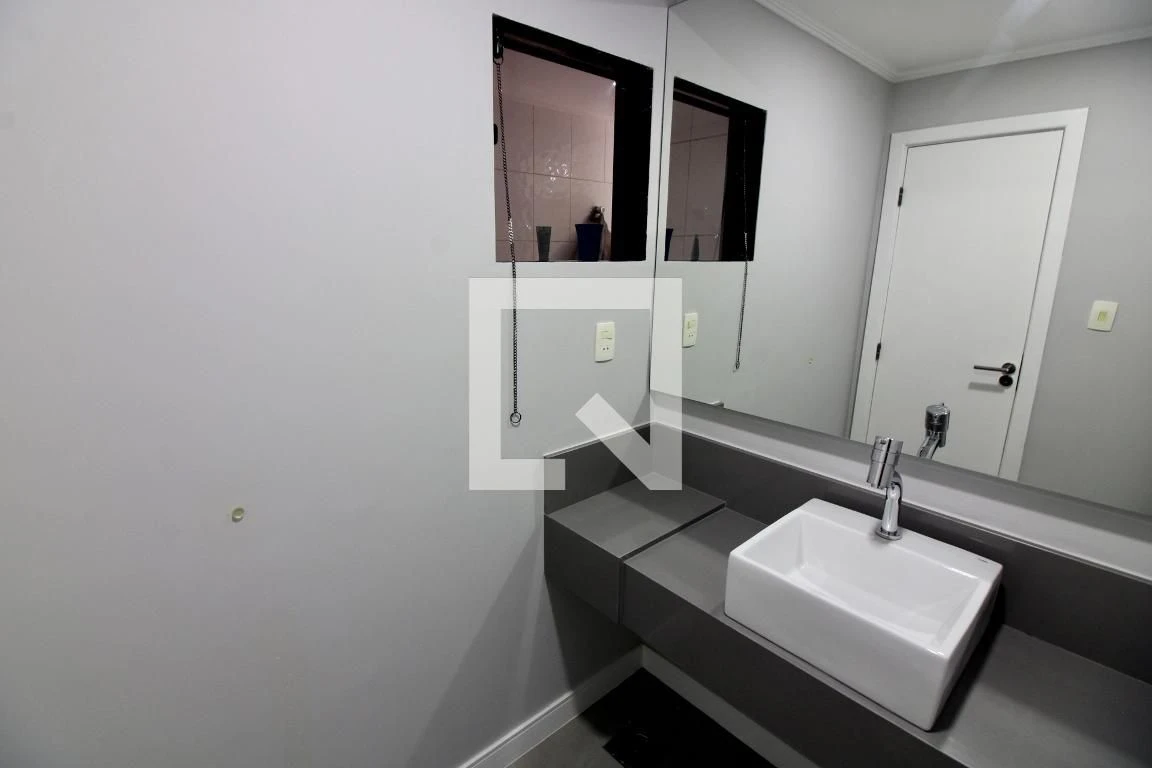 260 m² house with a jacuzzi and a private pool — photo 38