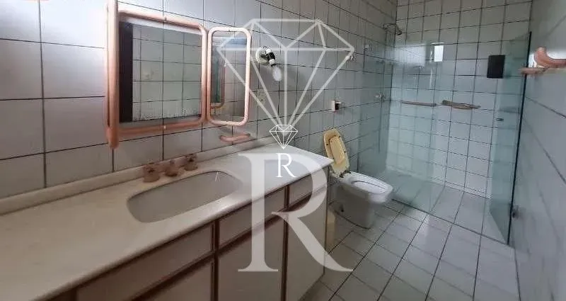 Casa con 5 dormitorios y 4 baños con jardín privado — photo 4