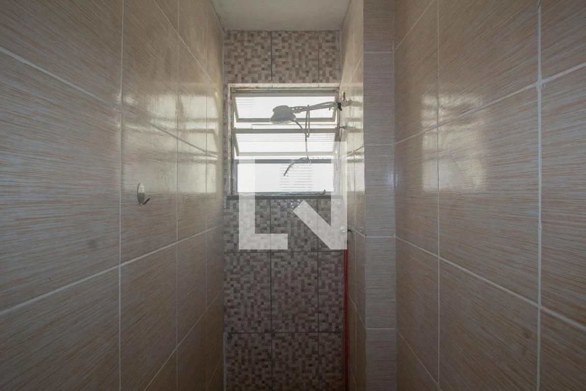 Departamento de 1 dormitorio con piso de madera o laminado — photo 12