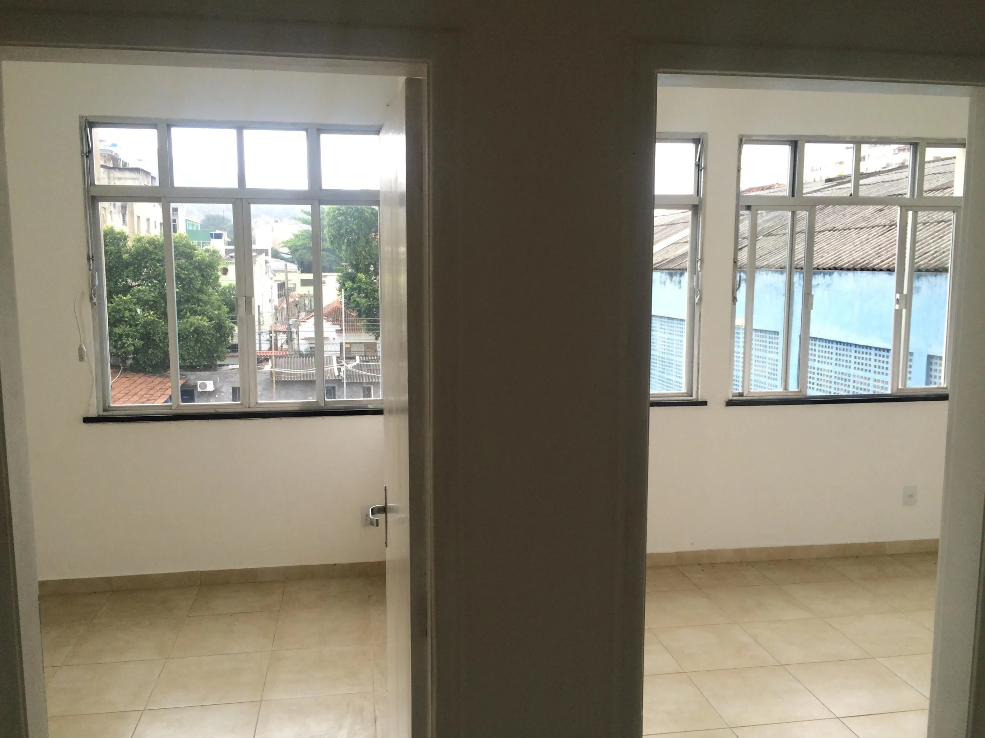 60 m² apartment with 2 bedrooms and 2 bathrooms — photo 10