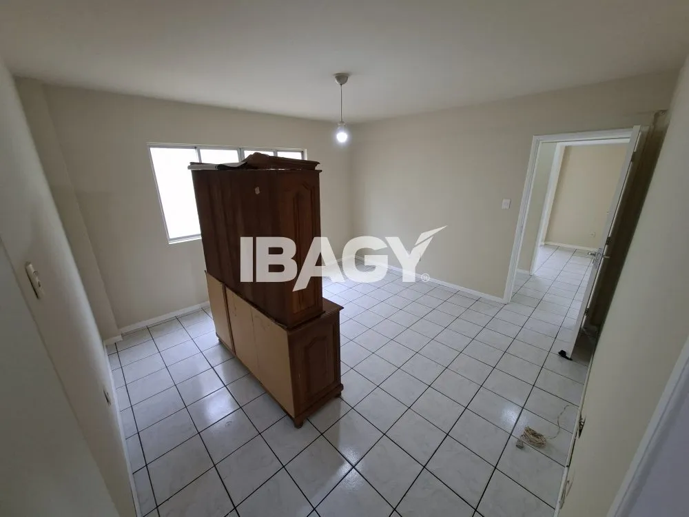 67 m² apartment with 3 bedrooms and 2 bathrooms — photo 2