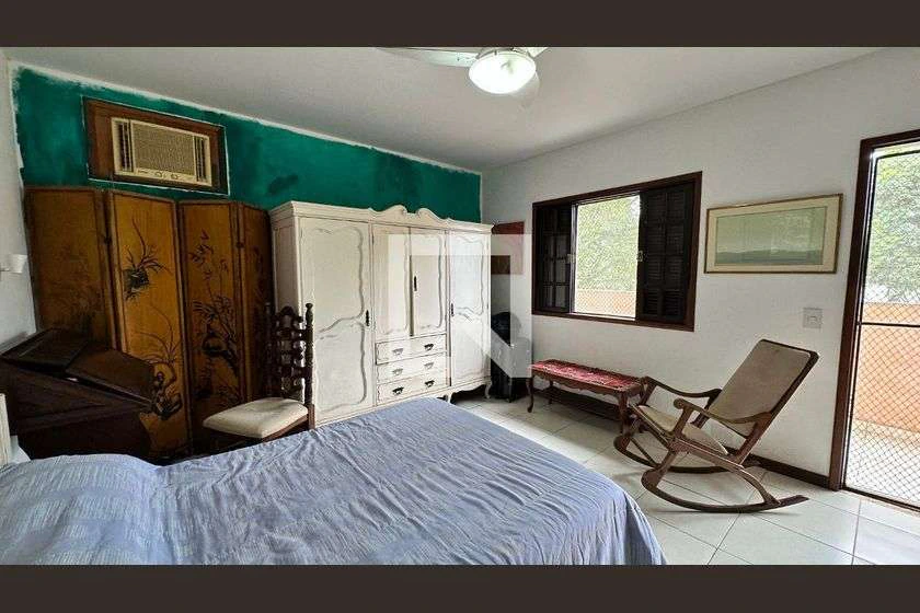Casa com 5 quartos e cozinha aberta de 300 m² — photo 29