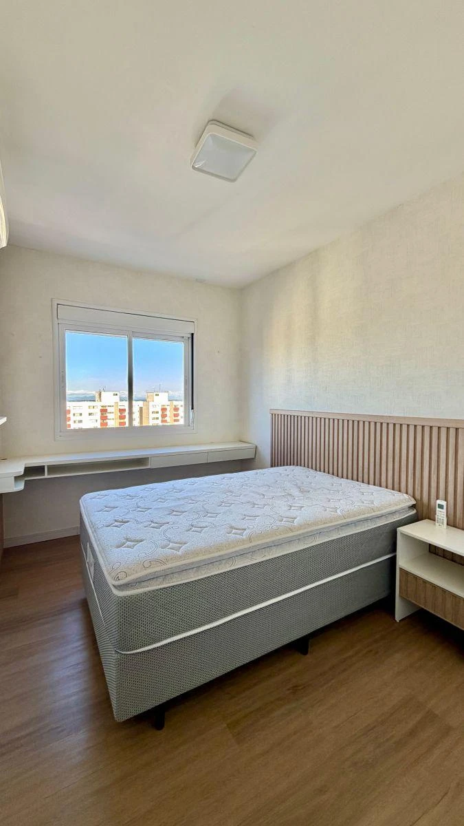 3-bedroom apartment with a home office — photo 30