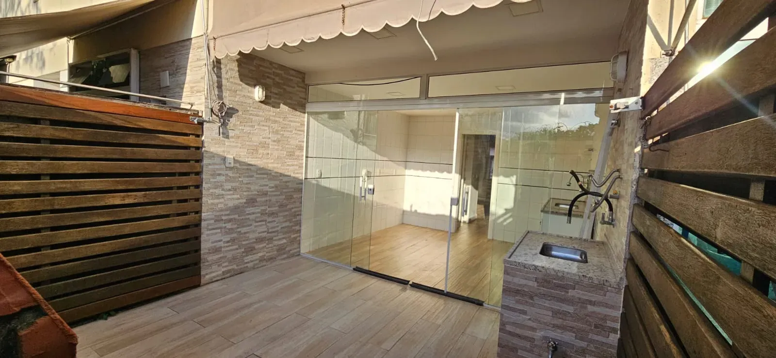 4-bedroom apartment with a mountain view — photo 6