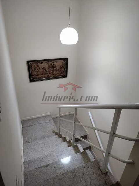 Duplex house with 4 bedrooms and 3 bathrooms and 6 parking spots — photo 27