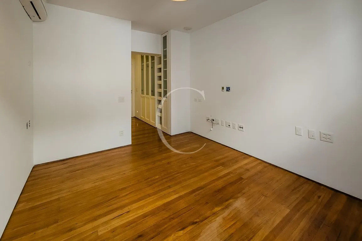 Мебльована квартира 239 м² з 3 спальнями та 2 паркомісцями — photo 23