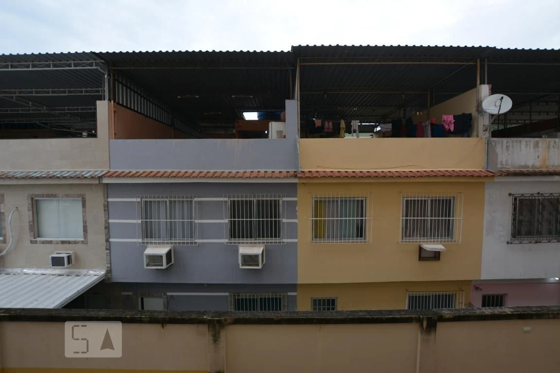 2-bedroom apartment with balcony sink and utility area — photo 11