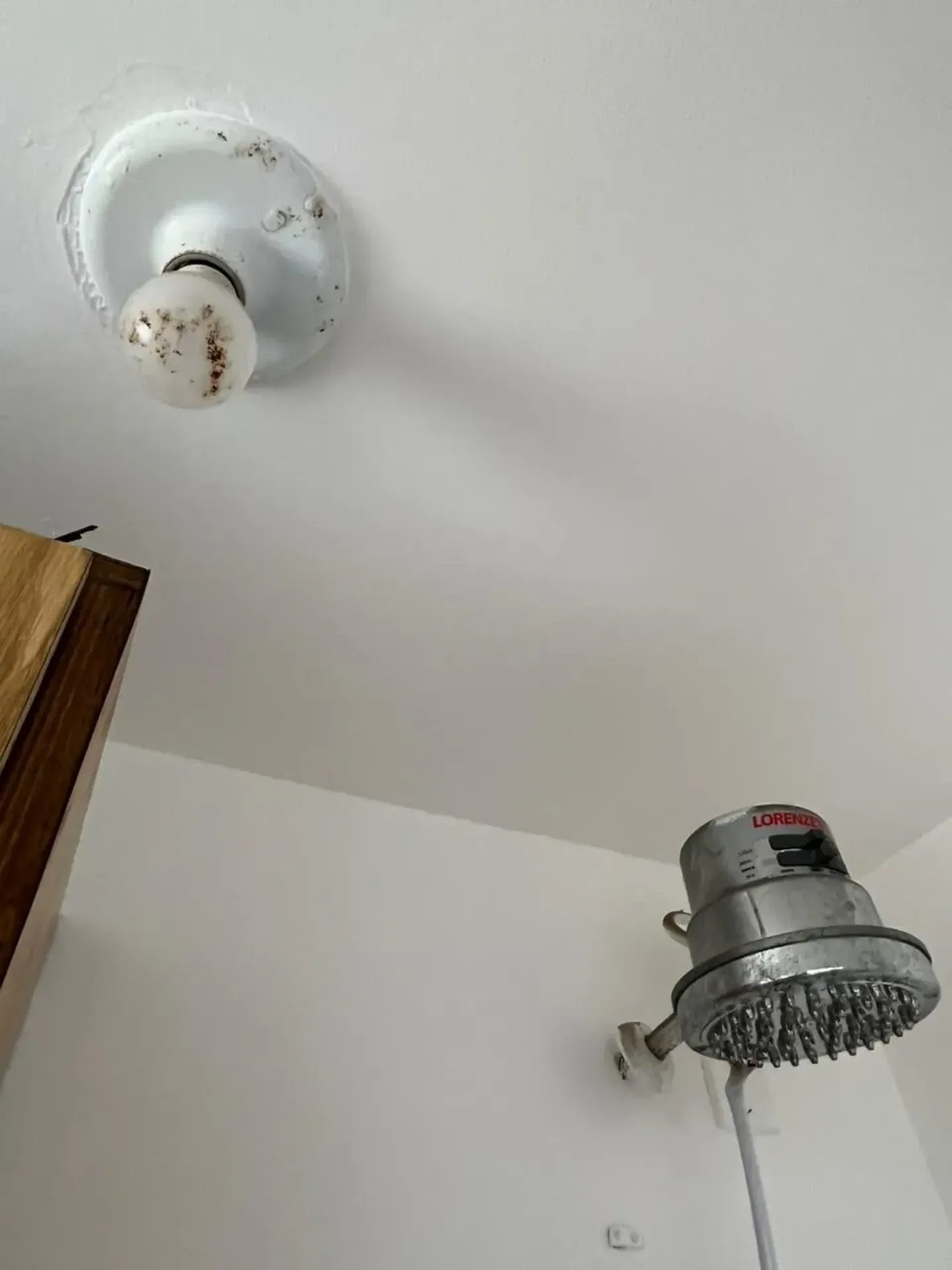 Apartment on the 1st floor with wood or laminate floors — photo 40