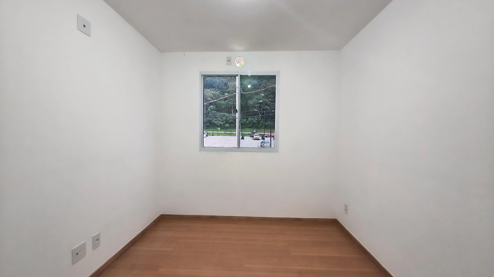 2-bedroom apartment in a building with a gym — photo 22