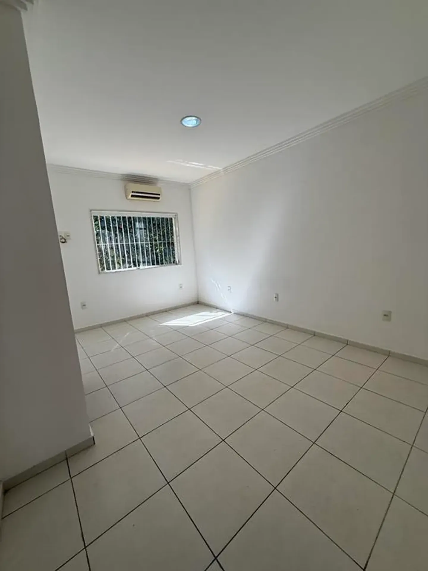 Duplex house with 4 bedrooms and 5 bathrooms — photo 39