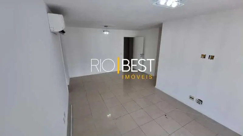 Apartment with 2 bedrooms and a built-in balcony grill — photo 4