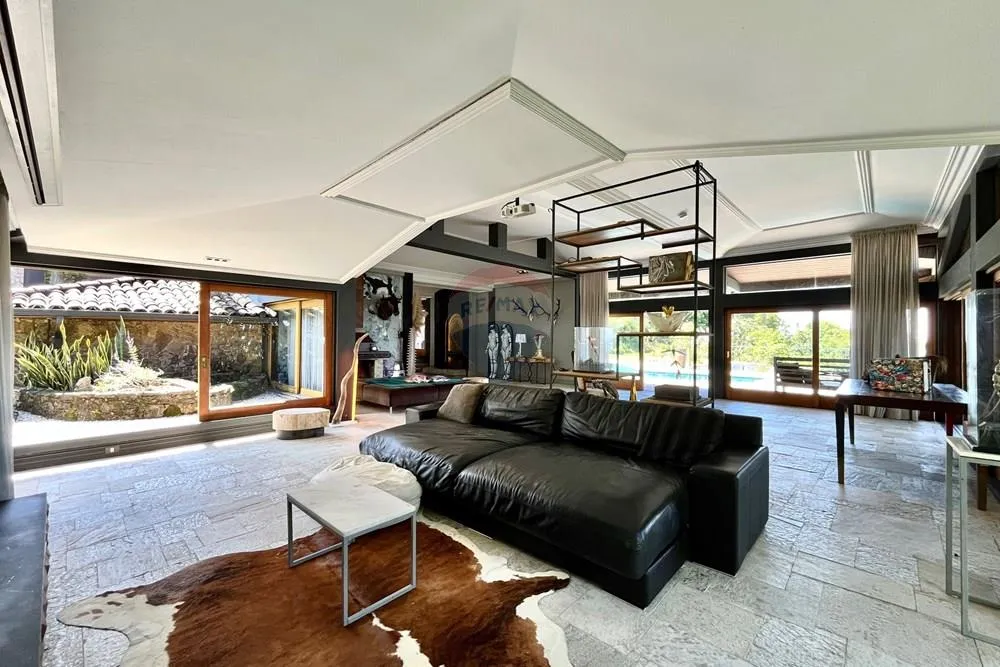 Будинок 1300 м² з 5 спальнями та 10 паркувань — photo 48