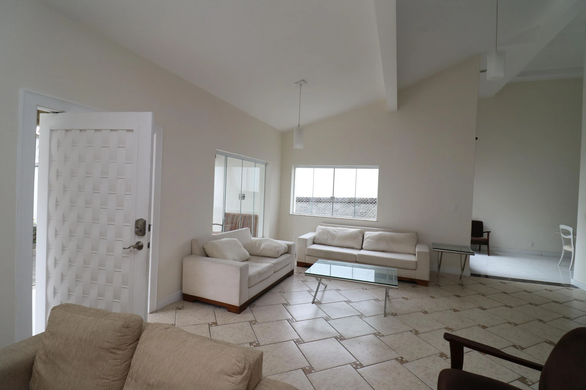 Vestidor y 5 dormitorios: casa de 420 m² — photo 8