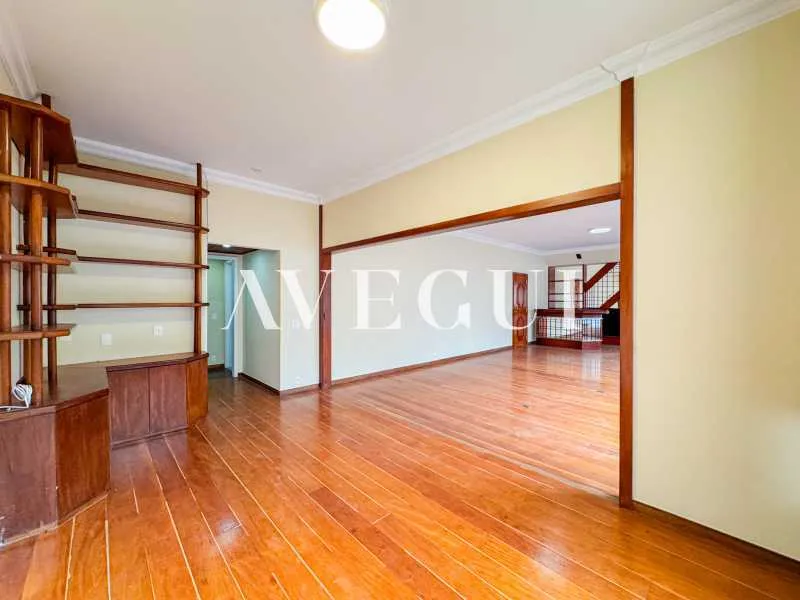 Apartment with 3 bedrooms and 4 bathrooms — photo 16