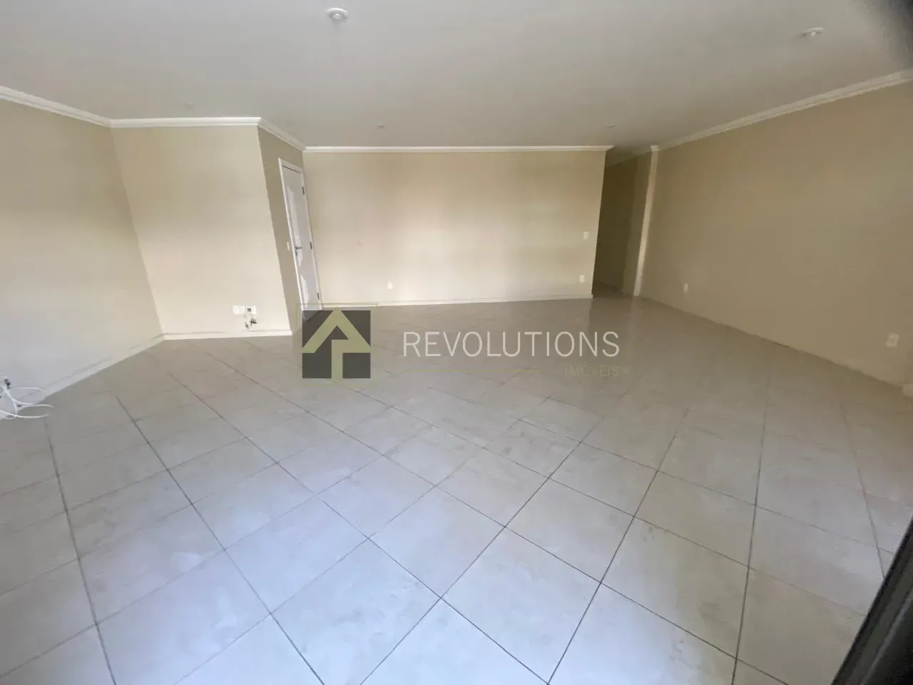 Apartamento de 3 quartos e 5 banheiros com varanda — photo 12