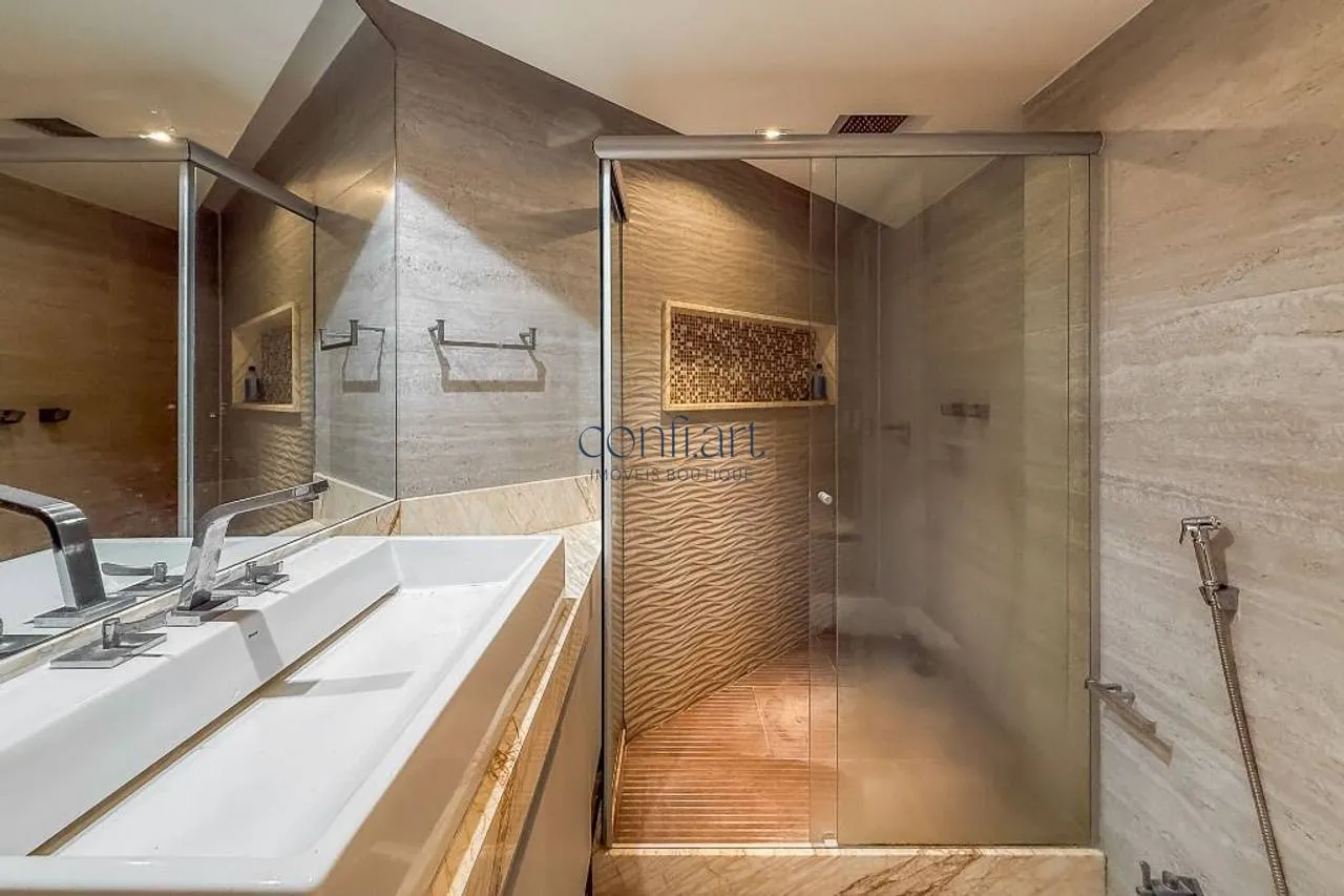 Apartamento, 300 m², com jacuzzi — photo 13