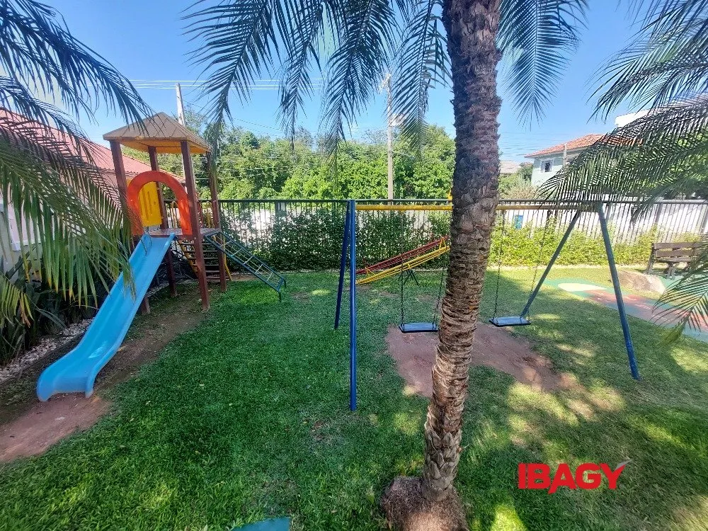 Apartamento amueblado con 2 dormitorios y 72 m² — photo 37