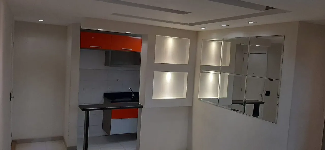 3-bedroom apartment in a building with a pool — photo 11