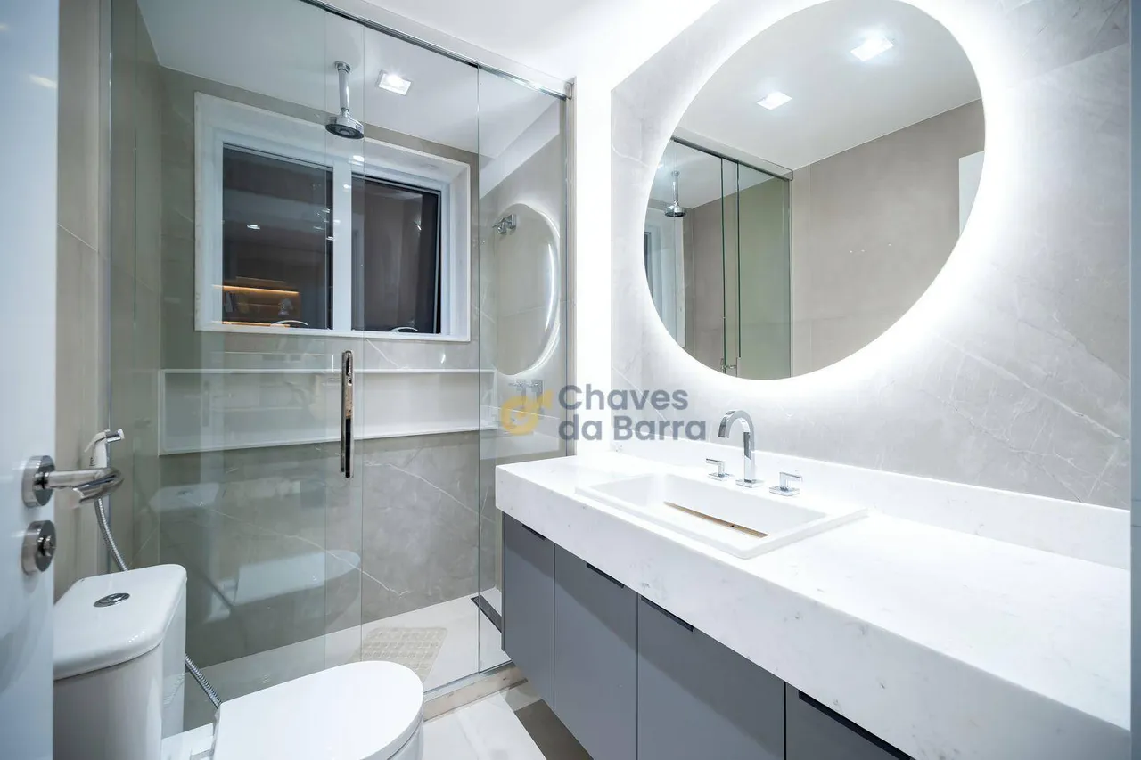 Furnished apartment with 3 suites and a balcony — photo 12