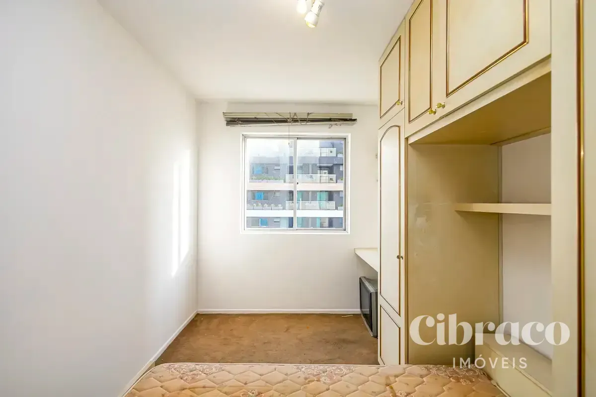 Apartamento mobiliado com 3 quartos e cozinha com fogão a gás — photo 9