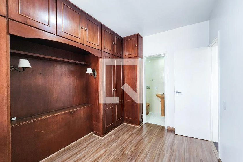 Apartamento de 2 quartos em condomínio com piscina — photo 24