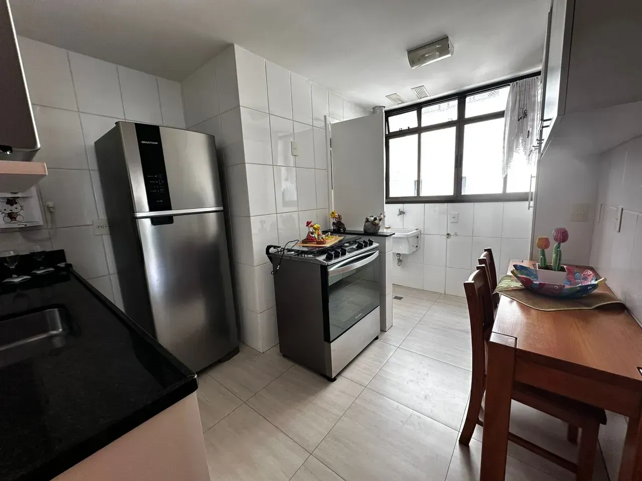 Furnished apartment with 3 bedrooms and a closed kitchen — photo 4