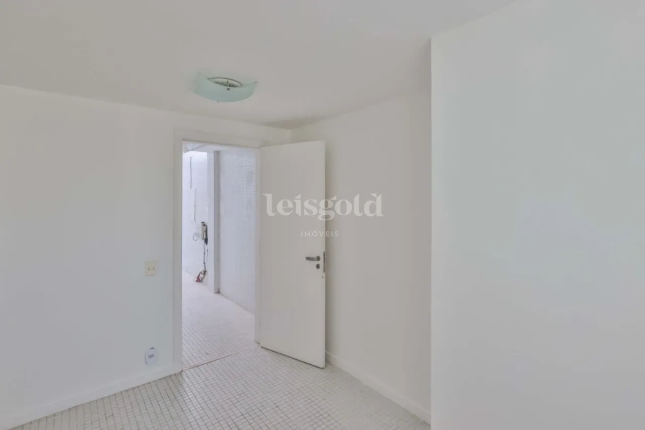 Apartamento sem mobília com 4 dormitórios e 5 banheiros — photo 39