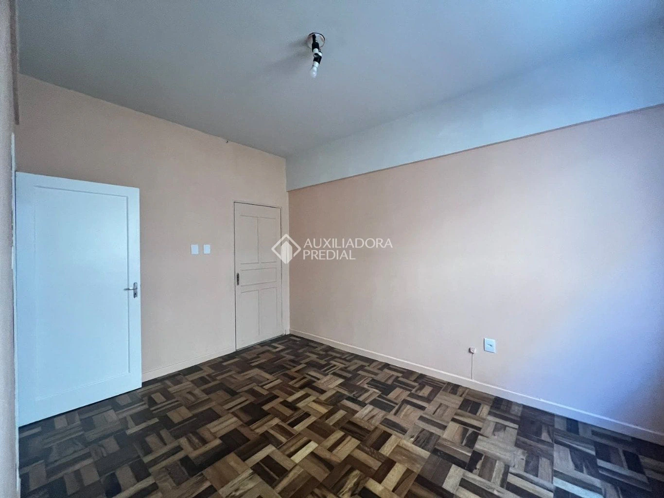 Квартира з 1 спальнею та власною ванною 42 м² — photo 15