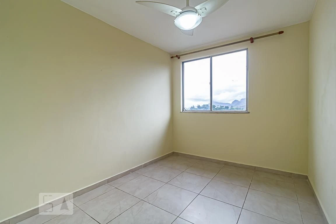 Unfurnished 2-bedroom apartment with a closed kitchen — photo 5
