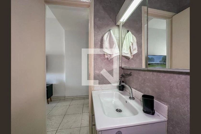 Робоче місце та 1 спальня: квартира 37 м² — photo 39