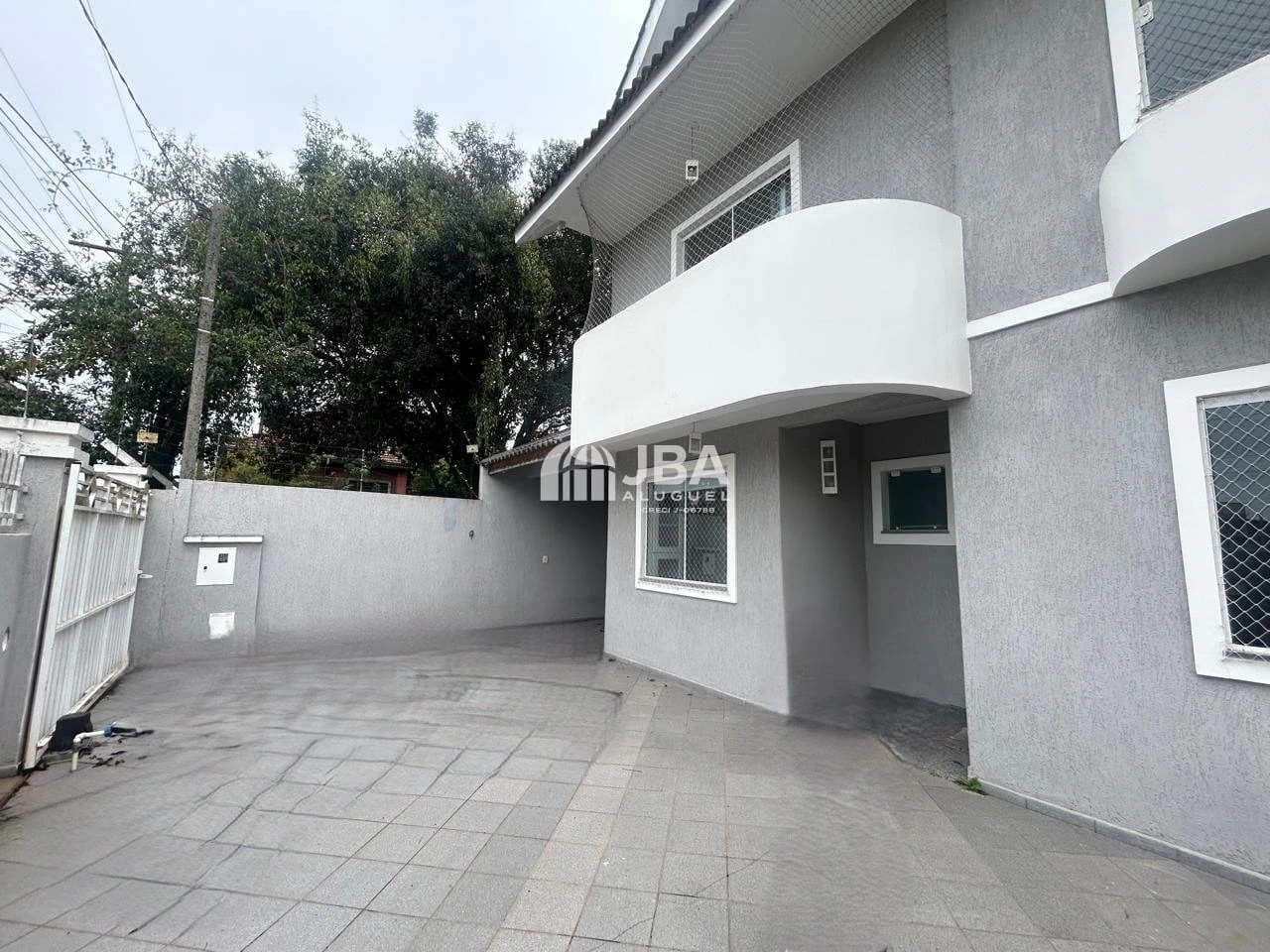 4-bedroom house with a private BBQ — photo 4