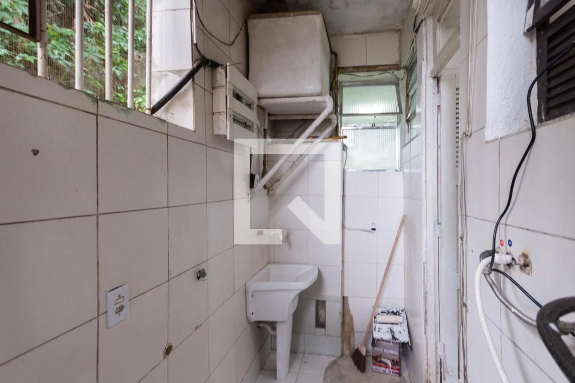 Apartamento sin amueblar con 2 dormitorios y lavadora