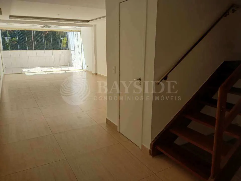 Apartment with private area and 3 bedrooms — photo 6