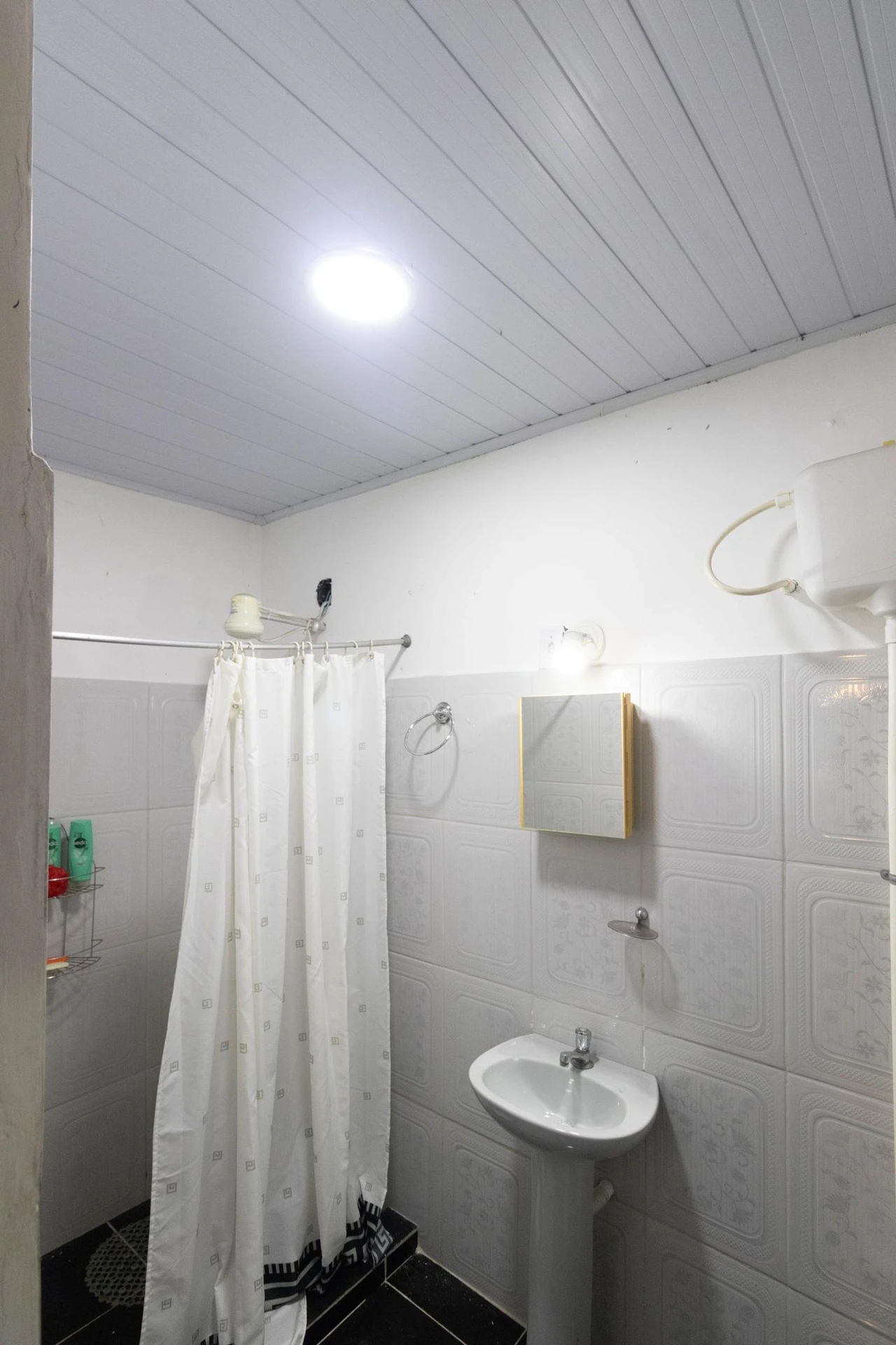 Casa amueblada con 6 dormitorios, 3 baños y jardín propio — photo 88