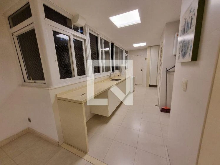 Washing machine in a 3-bedroom apartment, 300 m² — photo 43