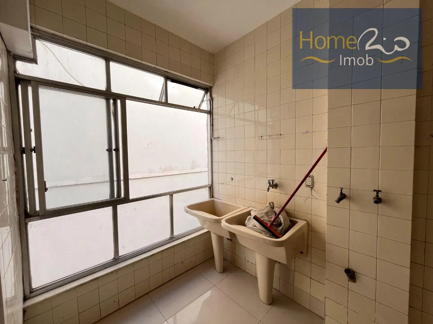3-bedroom apartment with 2 bathrooms and included parking — photo 33