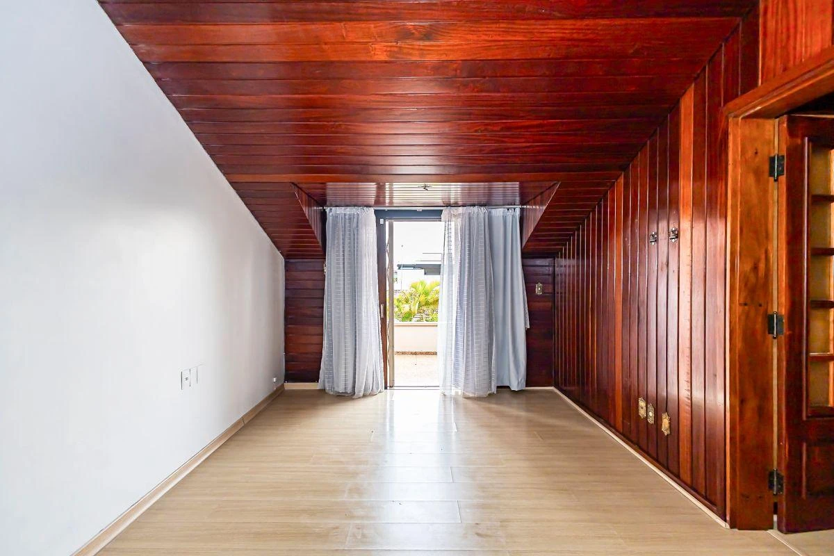3-bedroom house with a bathtub — photo 19