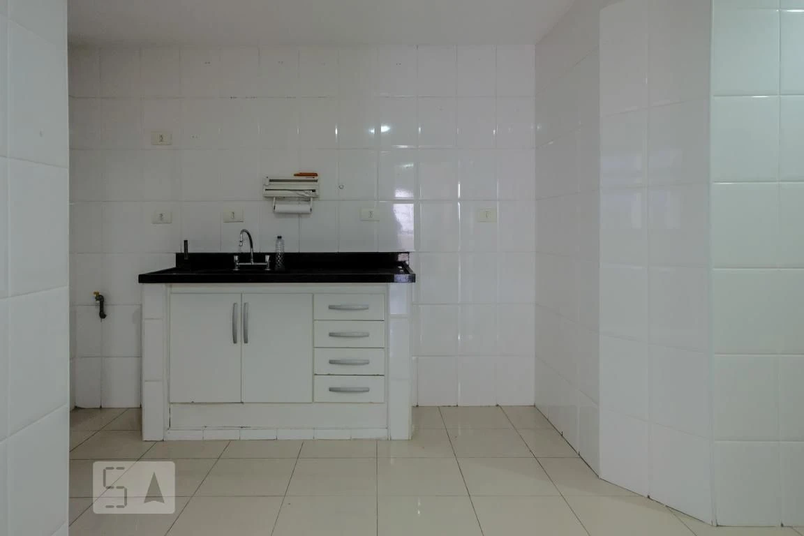 3-bedroom apartment with a mountain view — photo 18