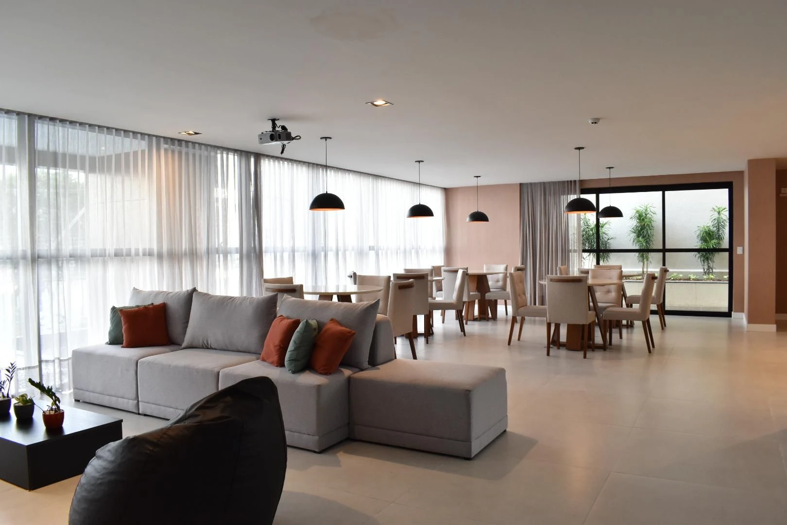 Monoambiente amueblado, 29 m², con balcón cerrado con vidrio — photo 35