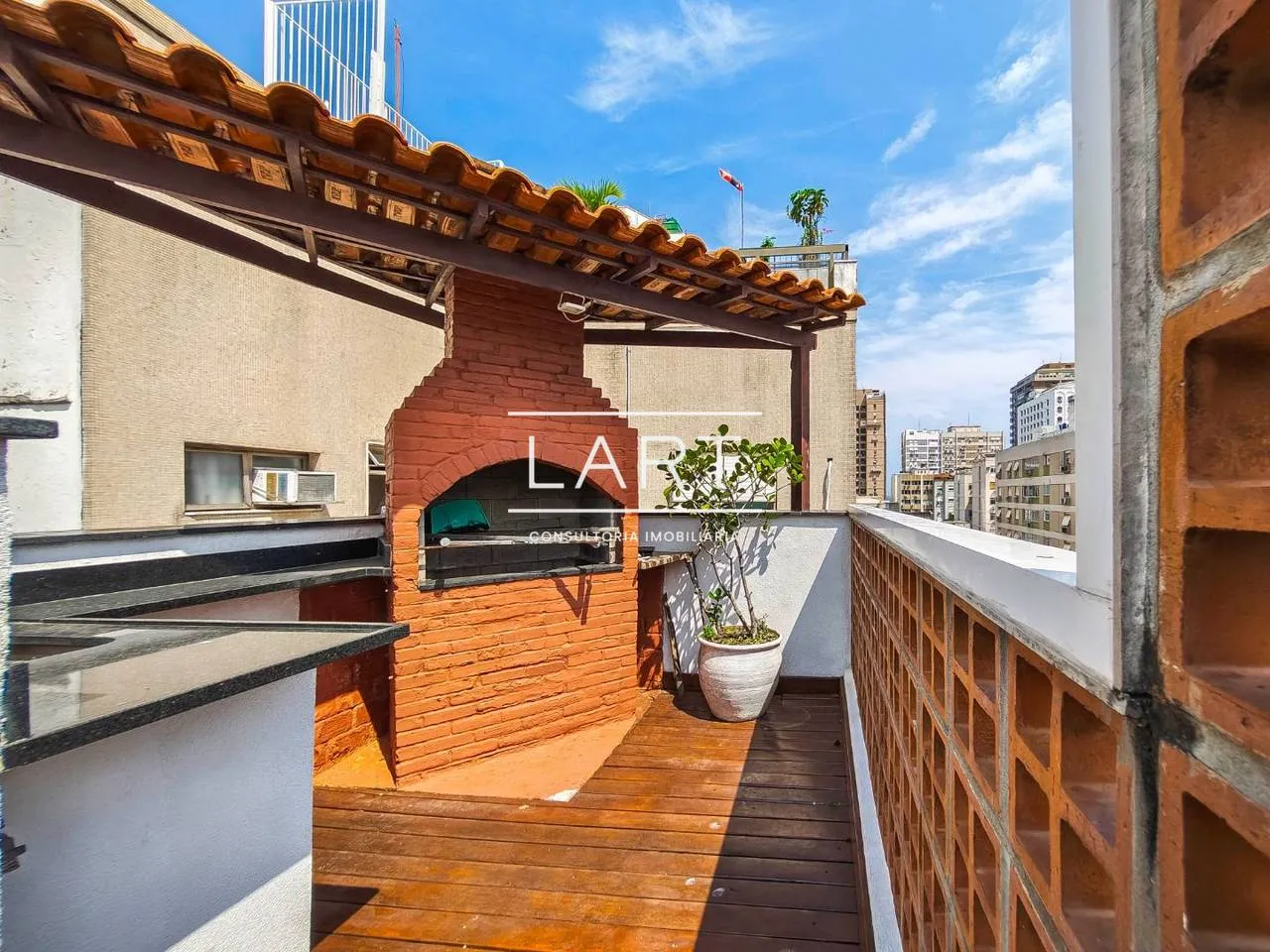 Apartamento de 310 m² com lava-louças e banheira — photo 14