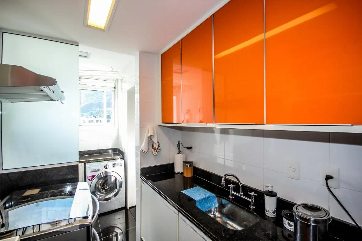 Water view in a 3-bedroom apartment, 110 m²