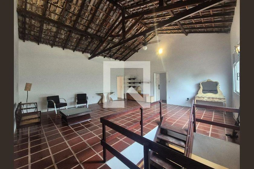 Casa para aluguel com 4 quartos e 2 suítes em 1500 m² — photo 2