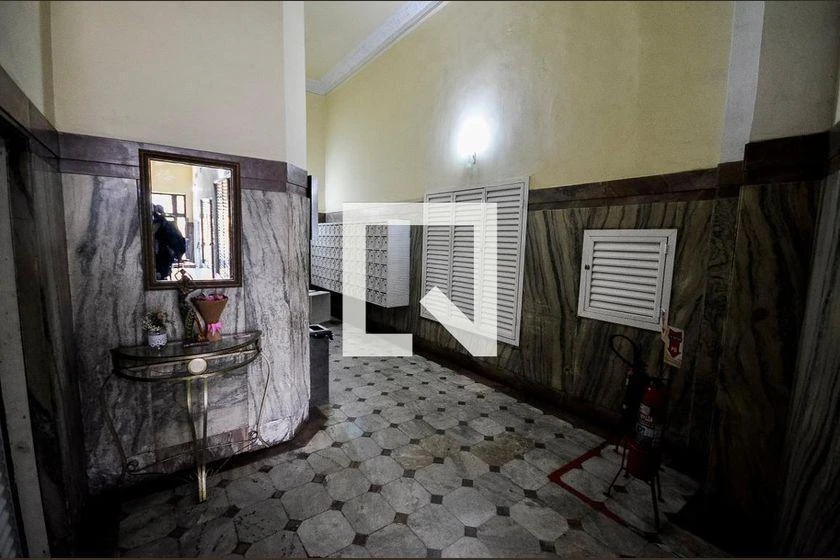 Apartamento de 2 quartos com cozinha separada e 70 m² — photo 36