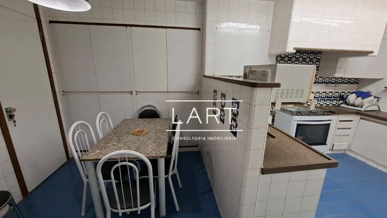 Rental apartment with 4 bedrooms and 280 m² — photo 33