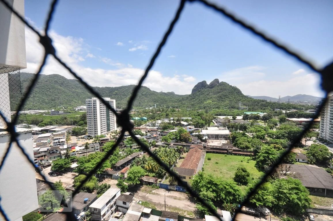 2-bedroom apartment with a mountain view in Rio de Janeiro — photo 8