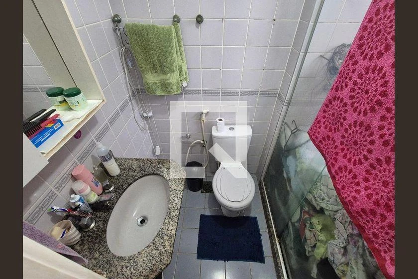 Furnished 3-bedroom apartment with glass balcony — photo 12