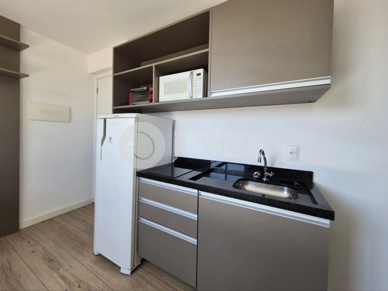 Студия 29 м² без парковки с встроенными шкафами — photo 10