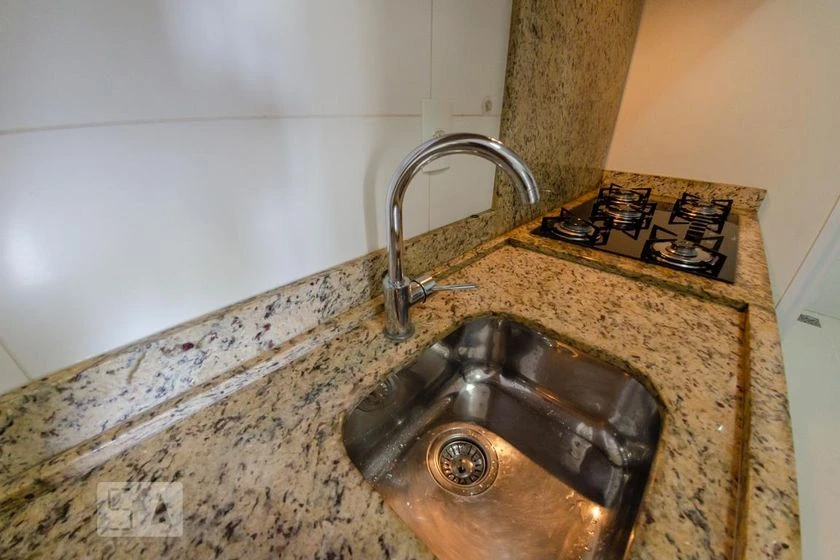 Apartamento amueblado con 2 dormitorios y cocina integrada — photo 10