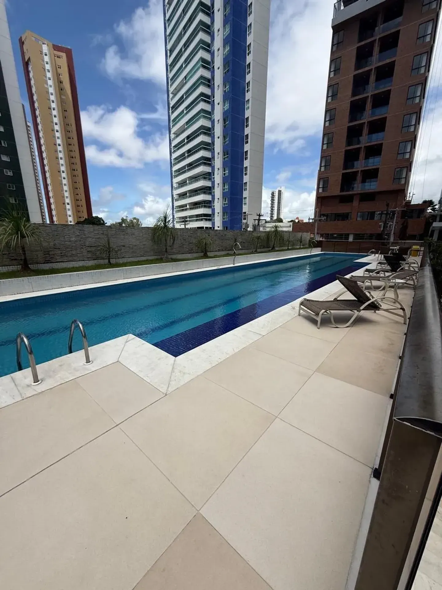 Furnished 175 m² apartment with 3 en-suite bedrooms — photo 29